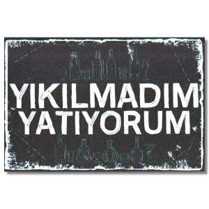 Duvar Yazisi - Yikilmadim, yatiyorum - Ahsap Resim 1046